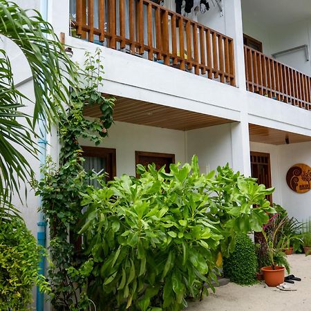 Akiri Dhigurah Hotel Dhigurah  Eksteriør billede